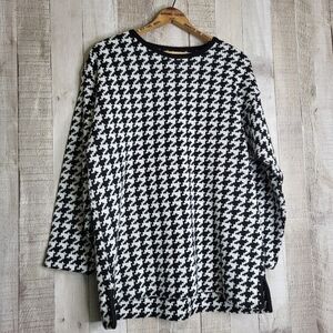 Marks & Spencer Houndstooth Sweater. Black & White. Size 14